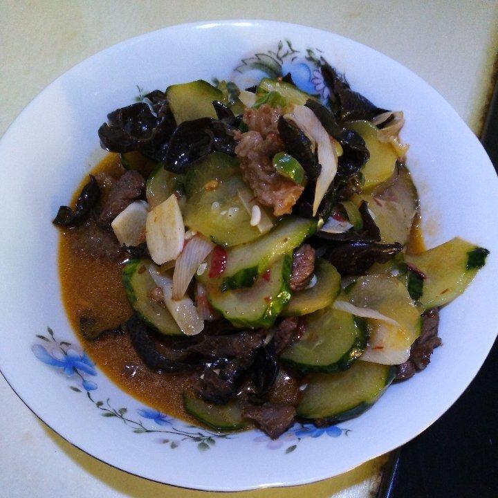 快手🥒黄瓜炒肉