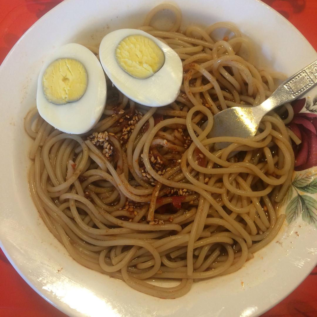 油泼辣子酸汤面