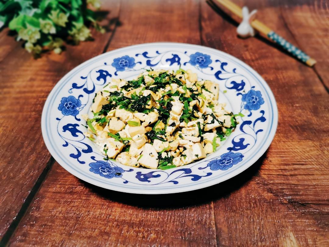 蓬蒿炒豆腐的做法