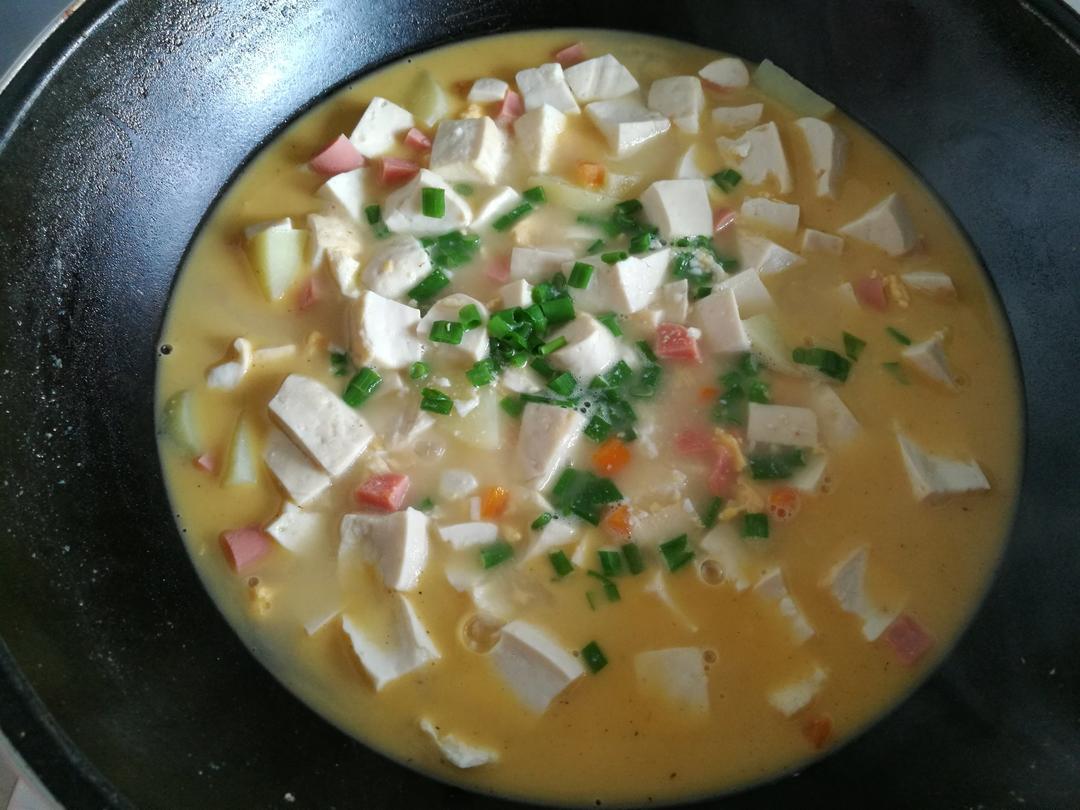 咸蛋烧豆腐～～孩子爱吃的下饭菜！