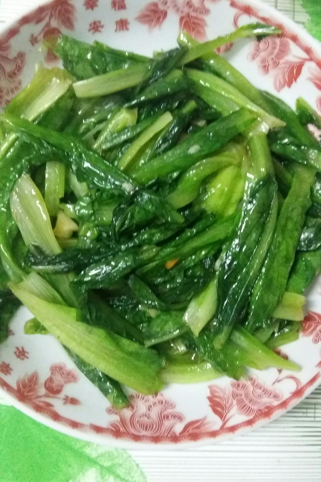 姜丝炒春菜