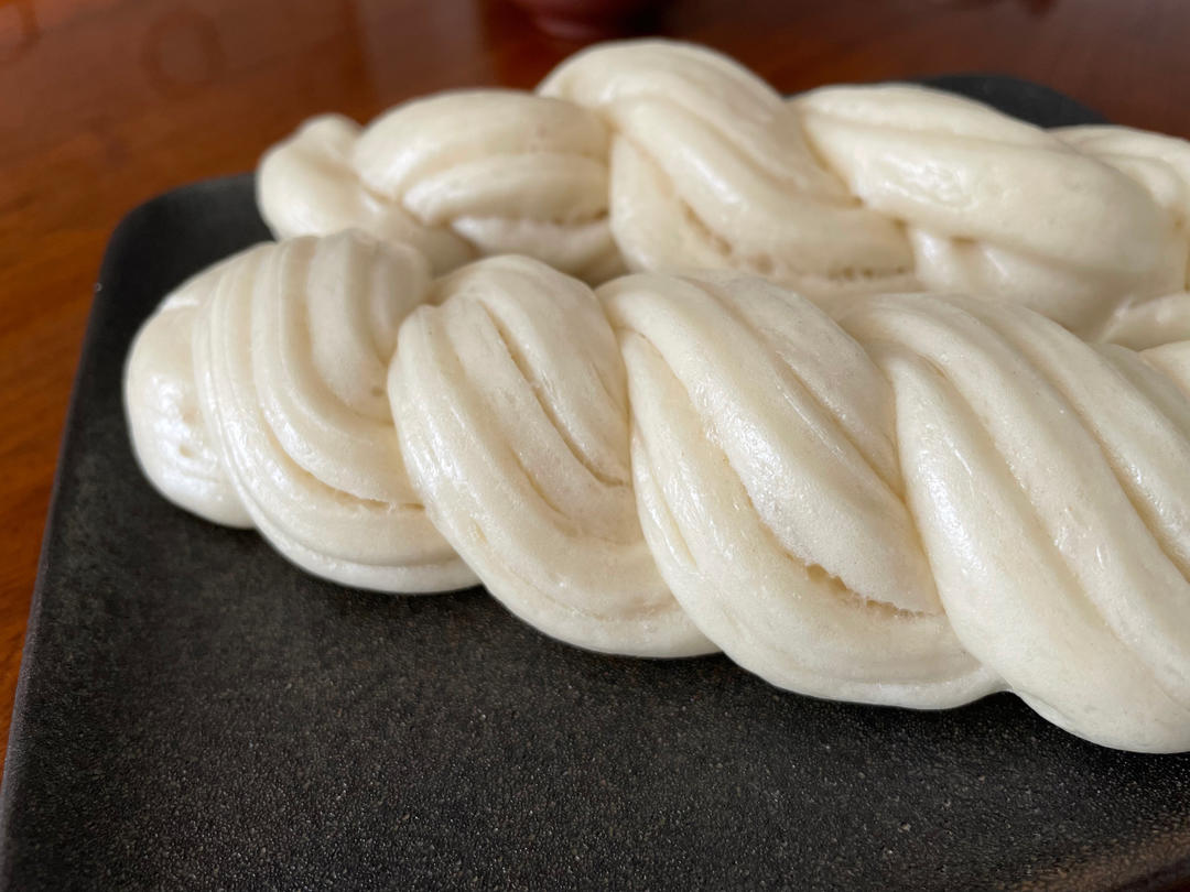 银丝卷？祥云卷？毛线卷？不管咯，就是卷卷馒头