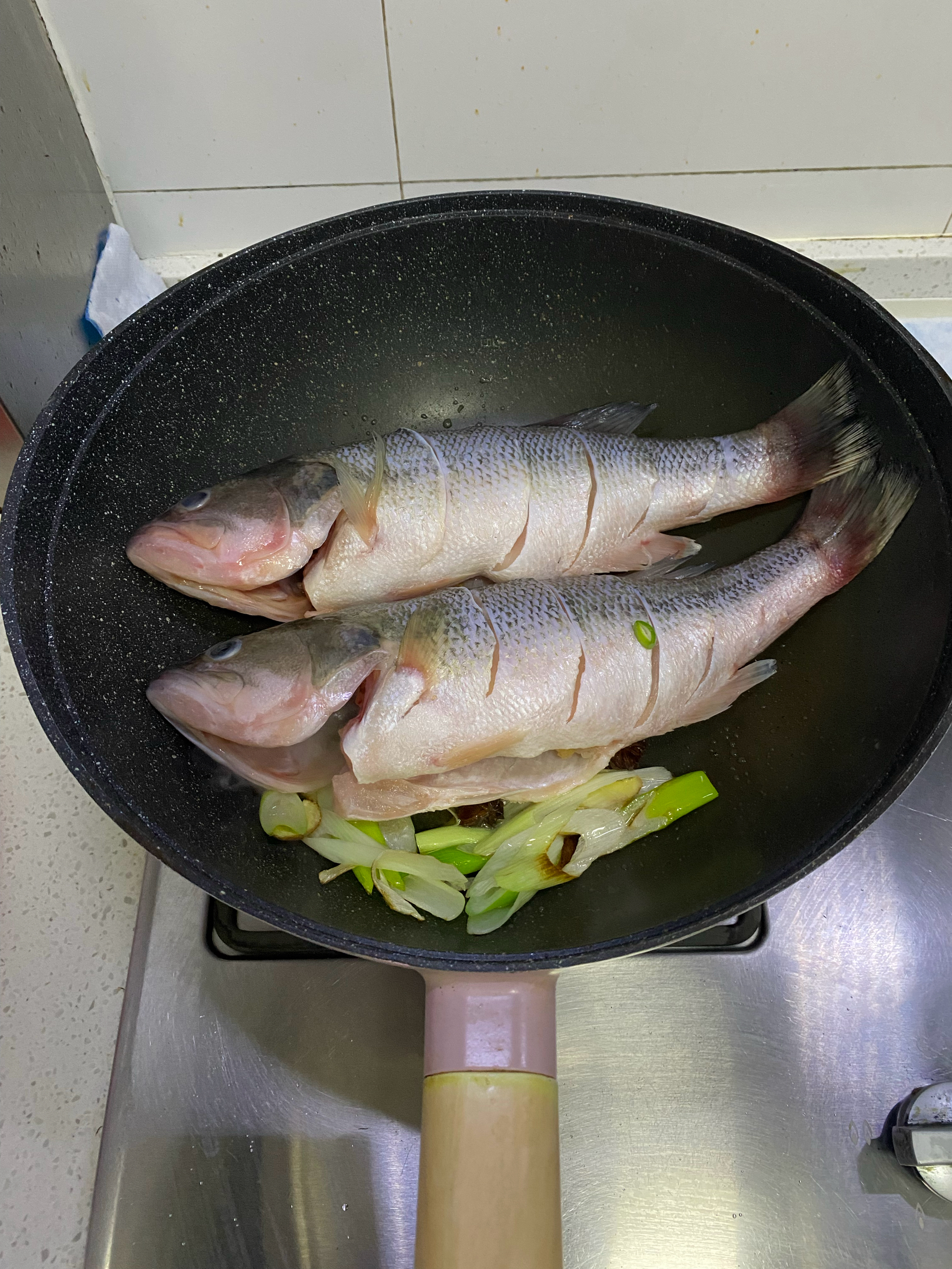 超入味的家常炖鱼的做法 步骤2