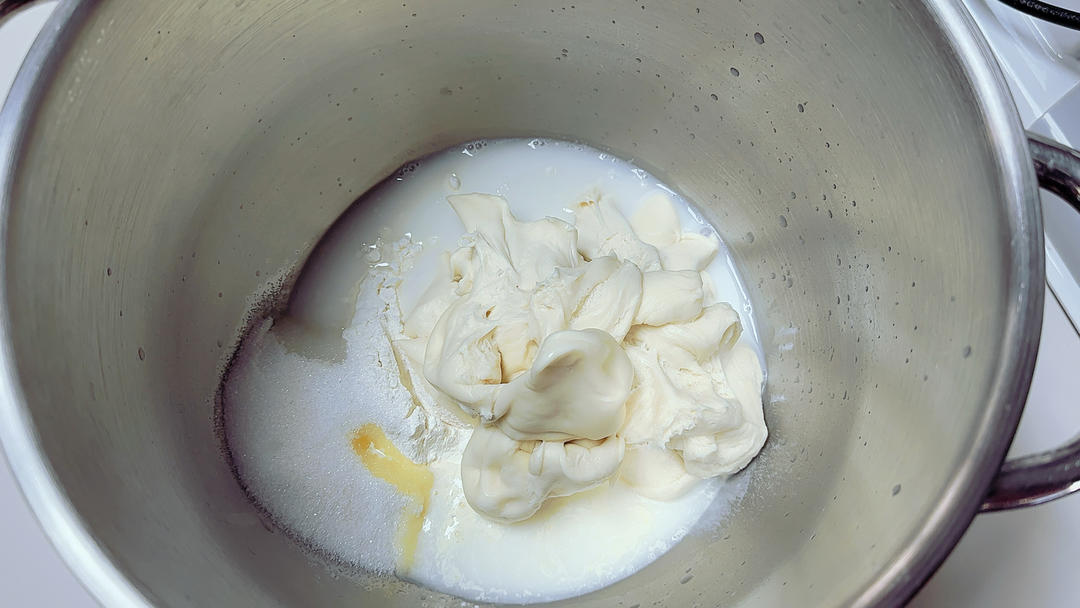 纯奶手撕吐司的做法 步骤1