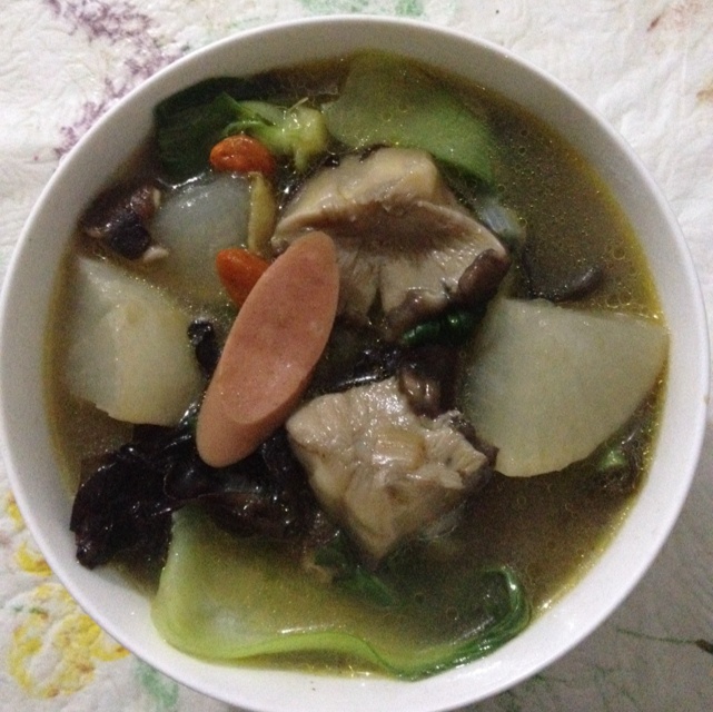 香菇萝卜汤