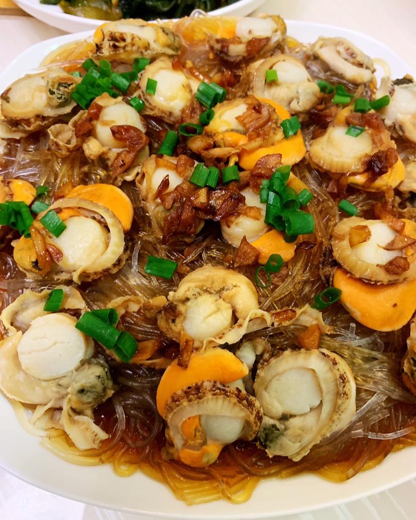 蒜蓉扇贝肉蒸粉丝