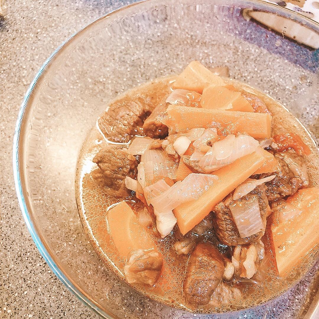番茄红酒炖牛肉（铸铁锅版）
