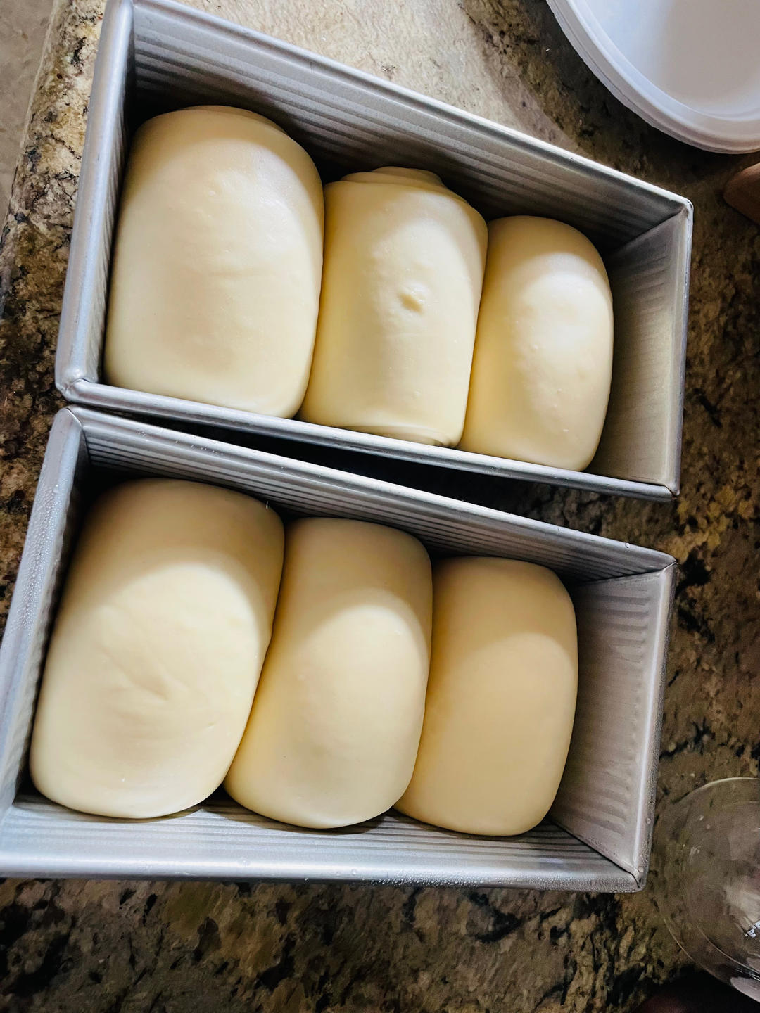 升级版奶香手撕吐司