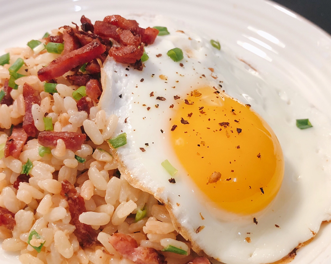葱香培根鸡蛋烩饭risotto的做法