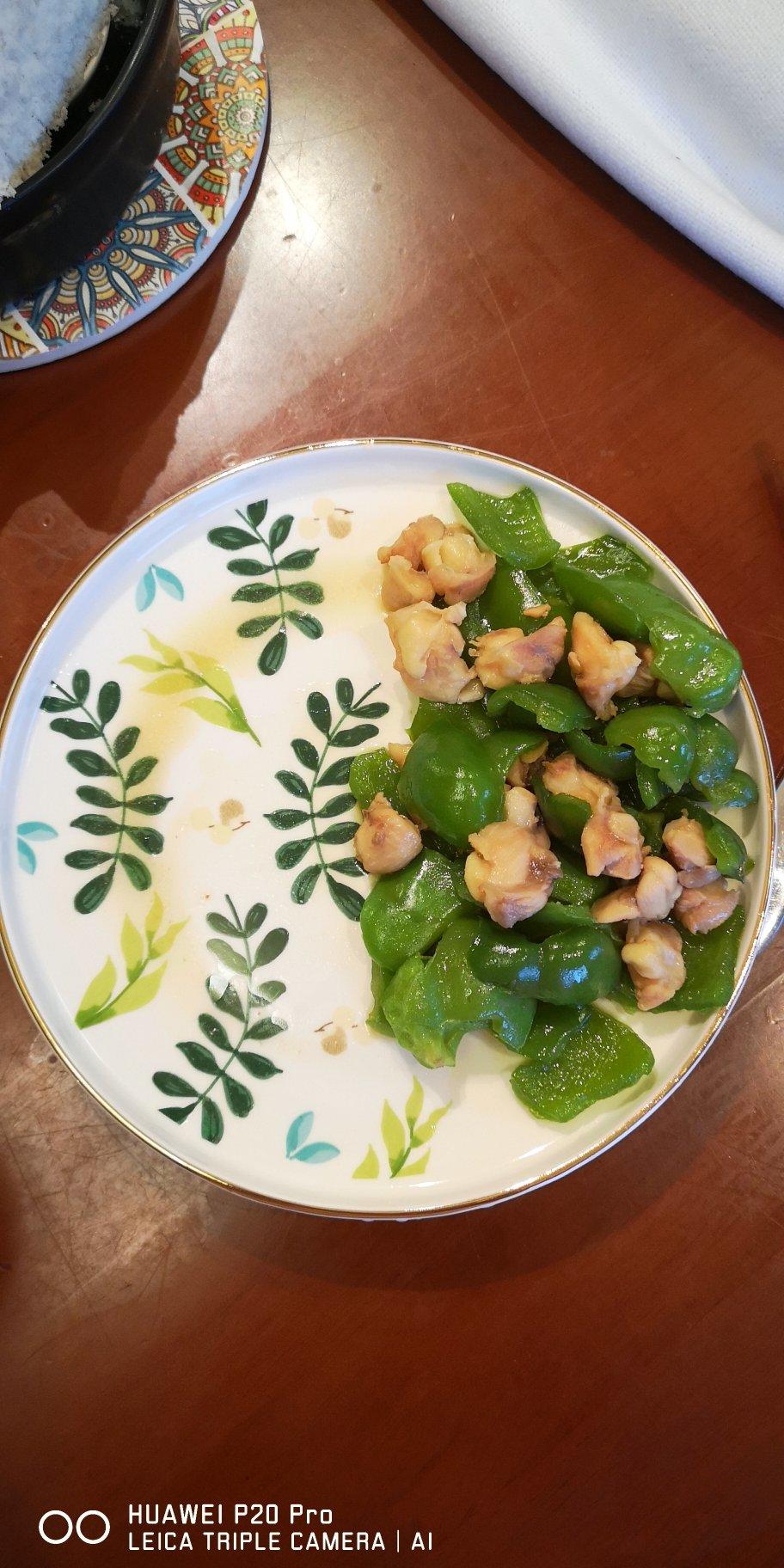 新手一学就会的无油尖椒炒掌中宝