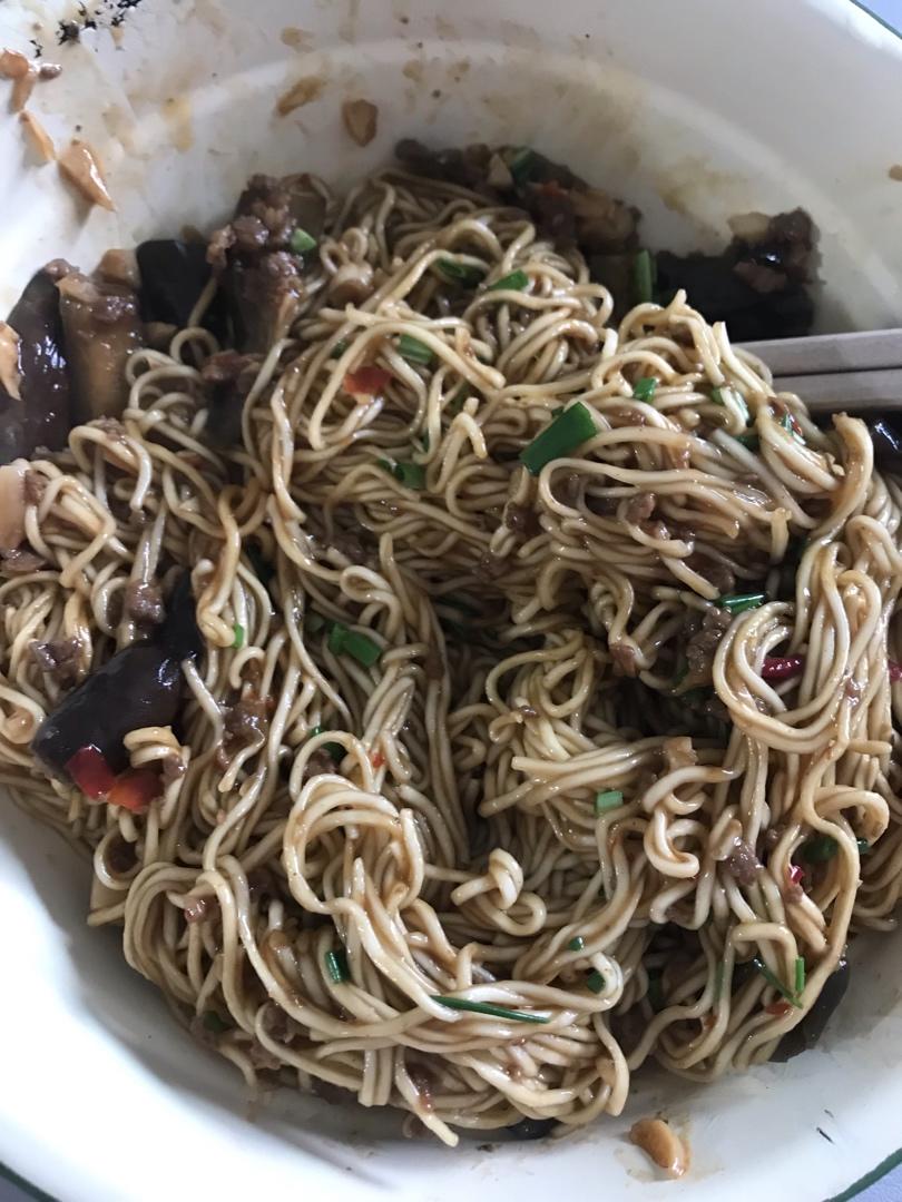 茄子焖面