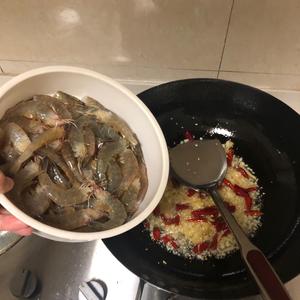 红烧明虾的做法 步骤4