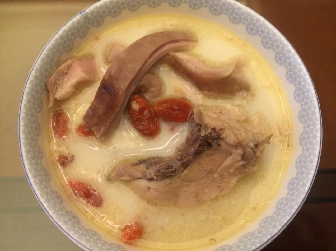 媲美捞王的猪肚鸡