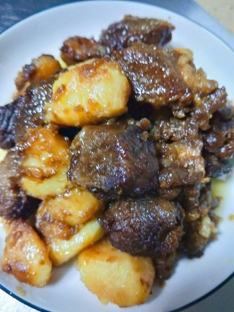 土豆烧牛肉