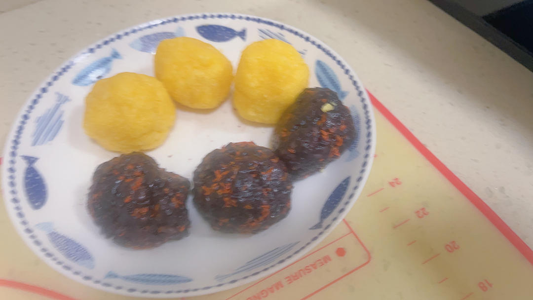 菠菜金枪鱼面包