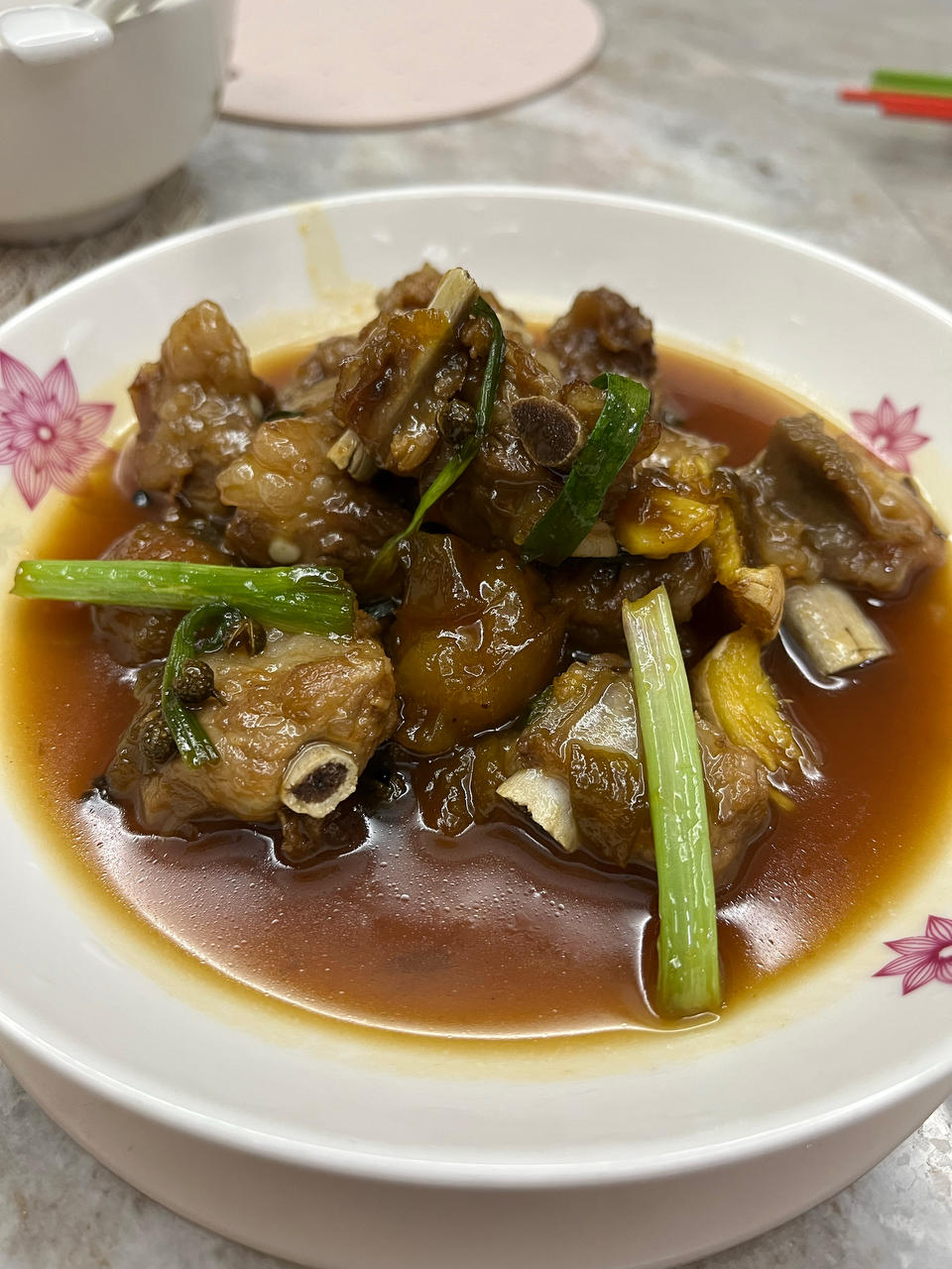 酸酸甜甜的梅子排骨&梅子起泡酒