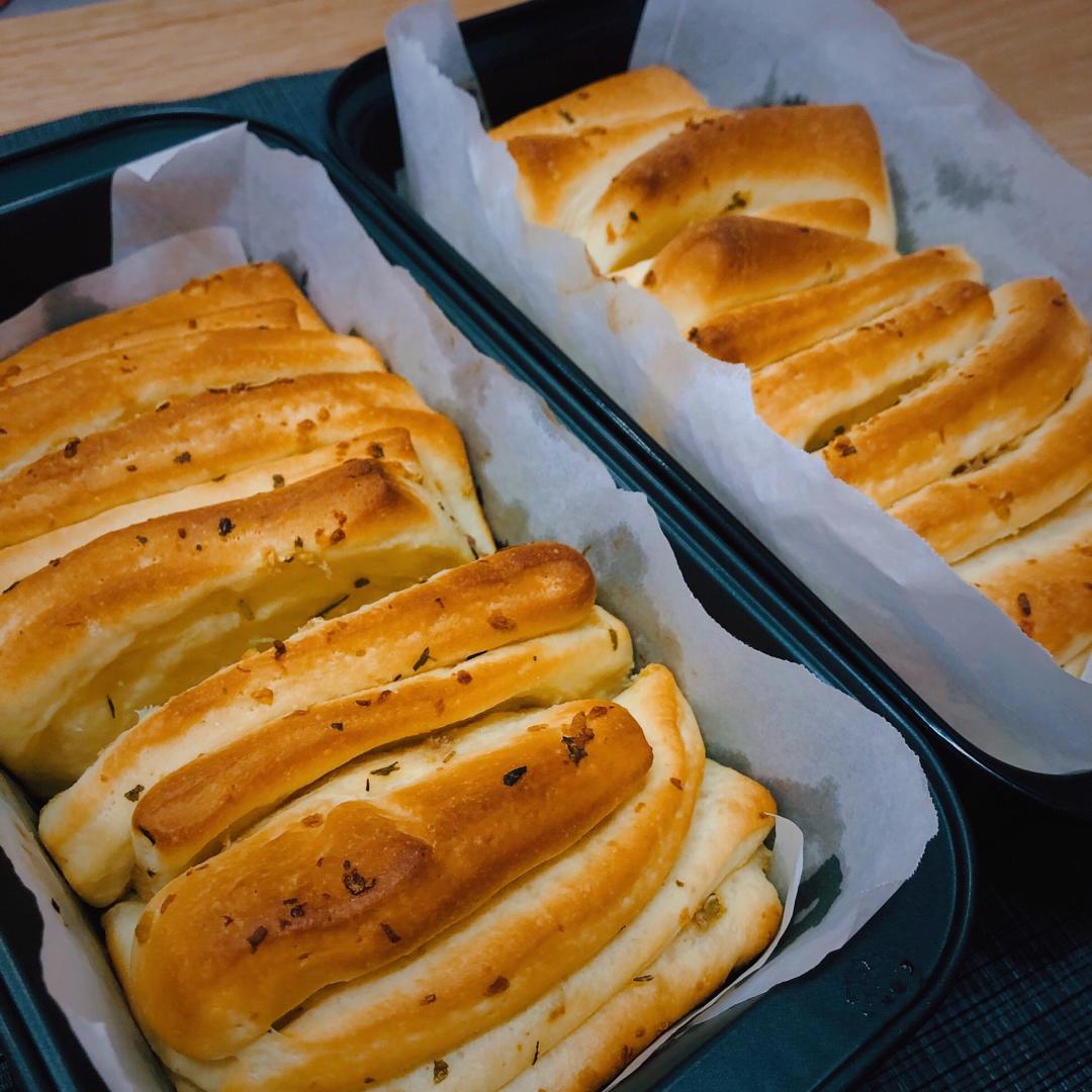 橄榄油蒜香手撕包