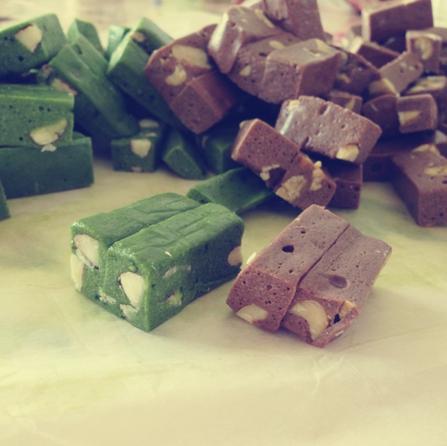 抹茶杏仁牛轧糖