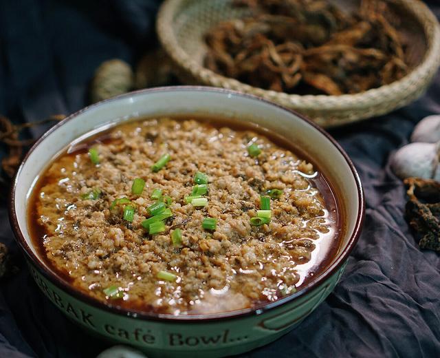 菜干蒸肉饼（超详细超简单的老少皆宜下饭菜）