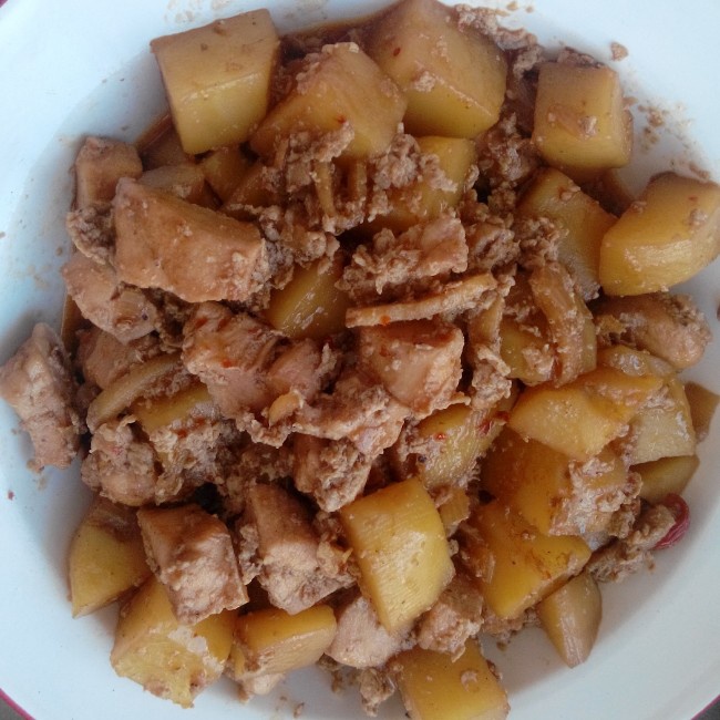 红烧土豆鸡块