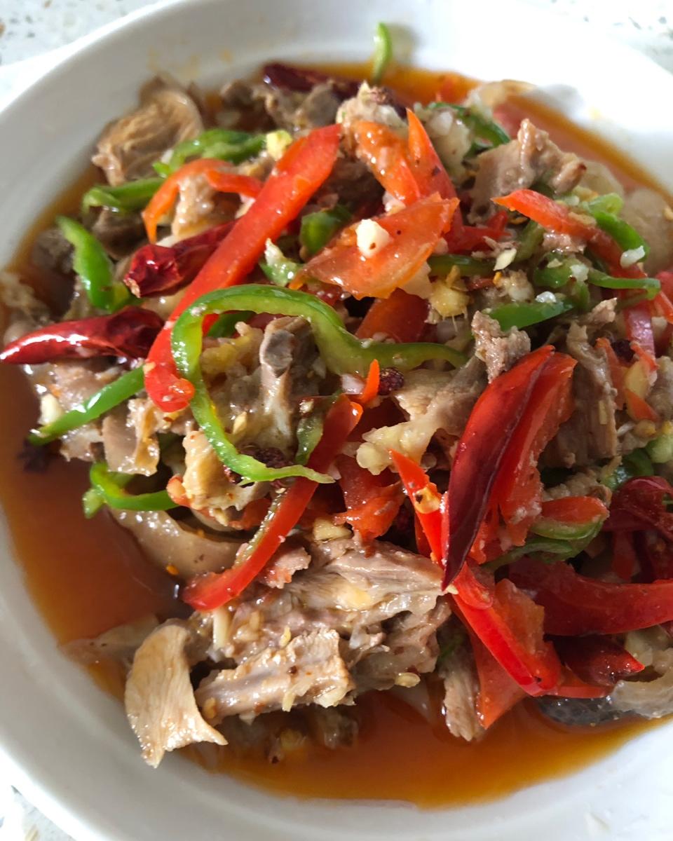凉拌小白菜鸡腿肉
