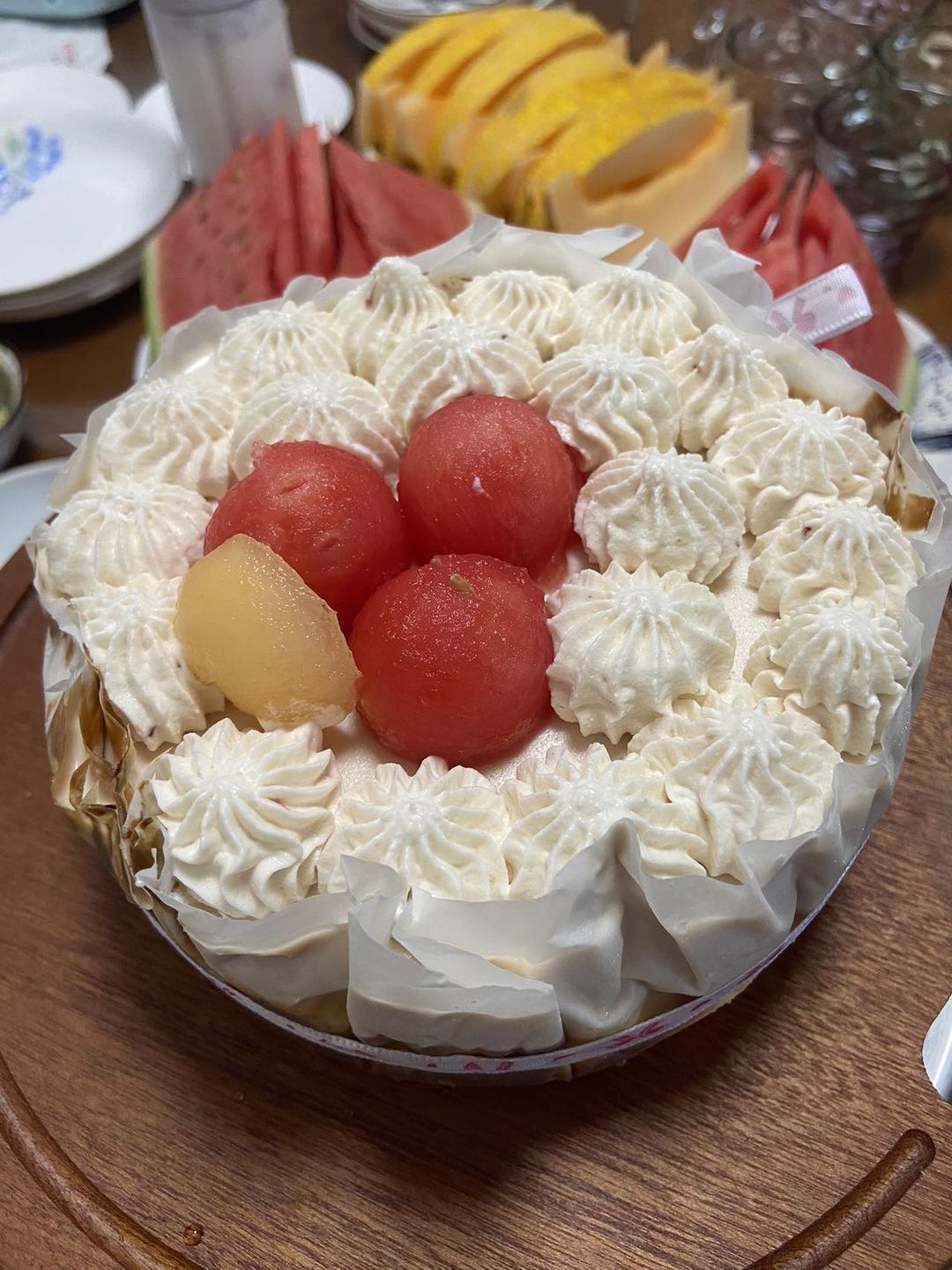 一次享受多重口感‼️抹茶巴斯克草莓🍓慕斯