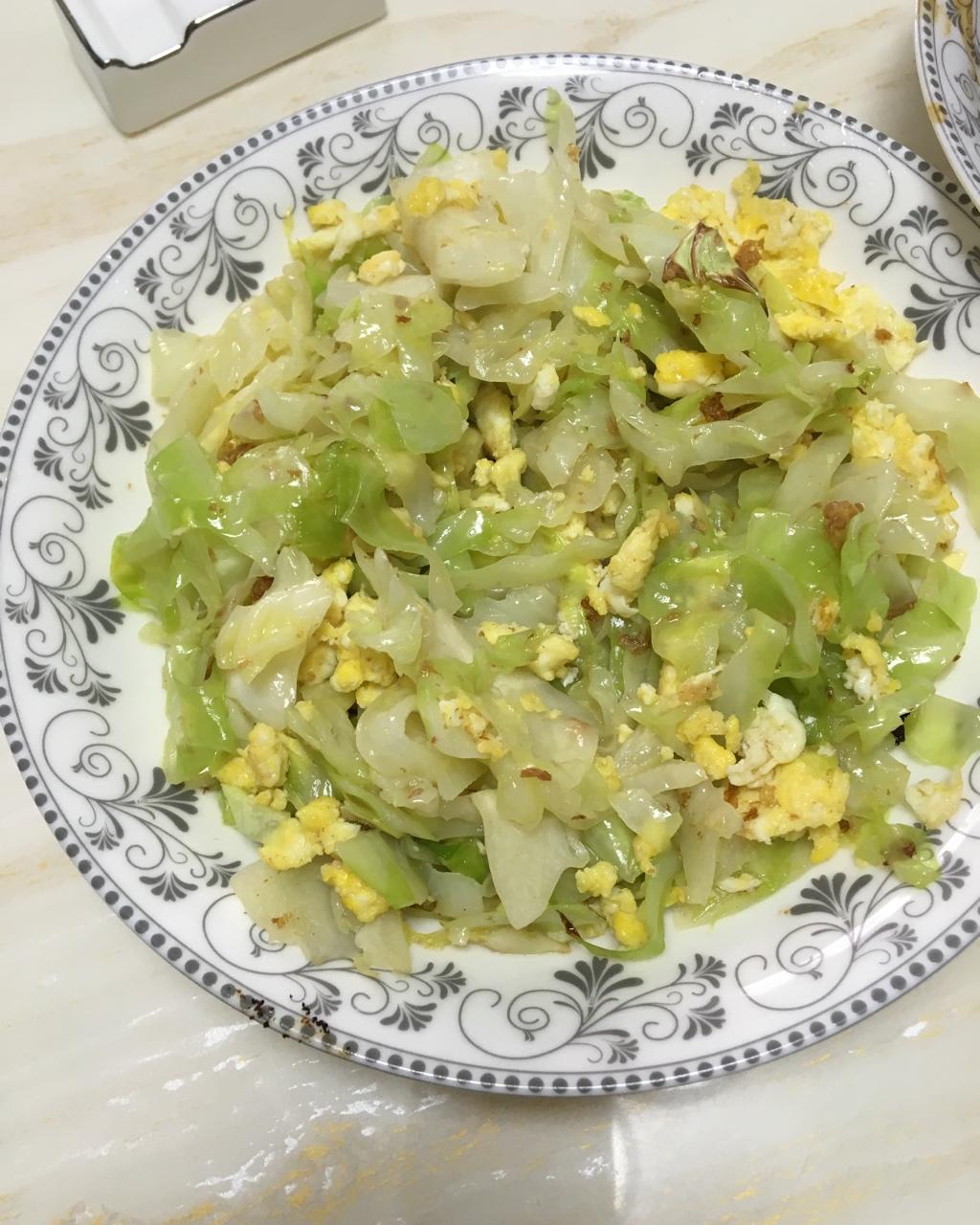 包菜丝炒鸡蛋（附切包菜丝方法）