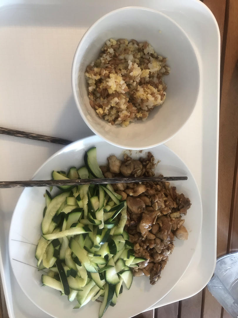 蒜香煎鸡腿肉