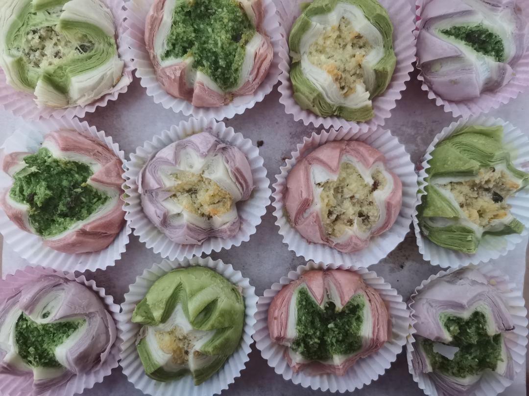 奶香椰蓉荷花酥