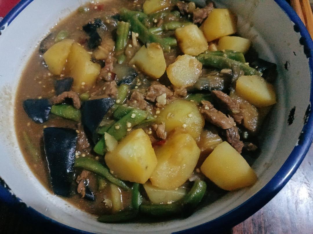 土豆茄子炖豆角
