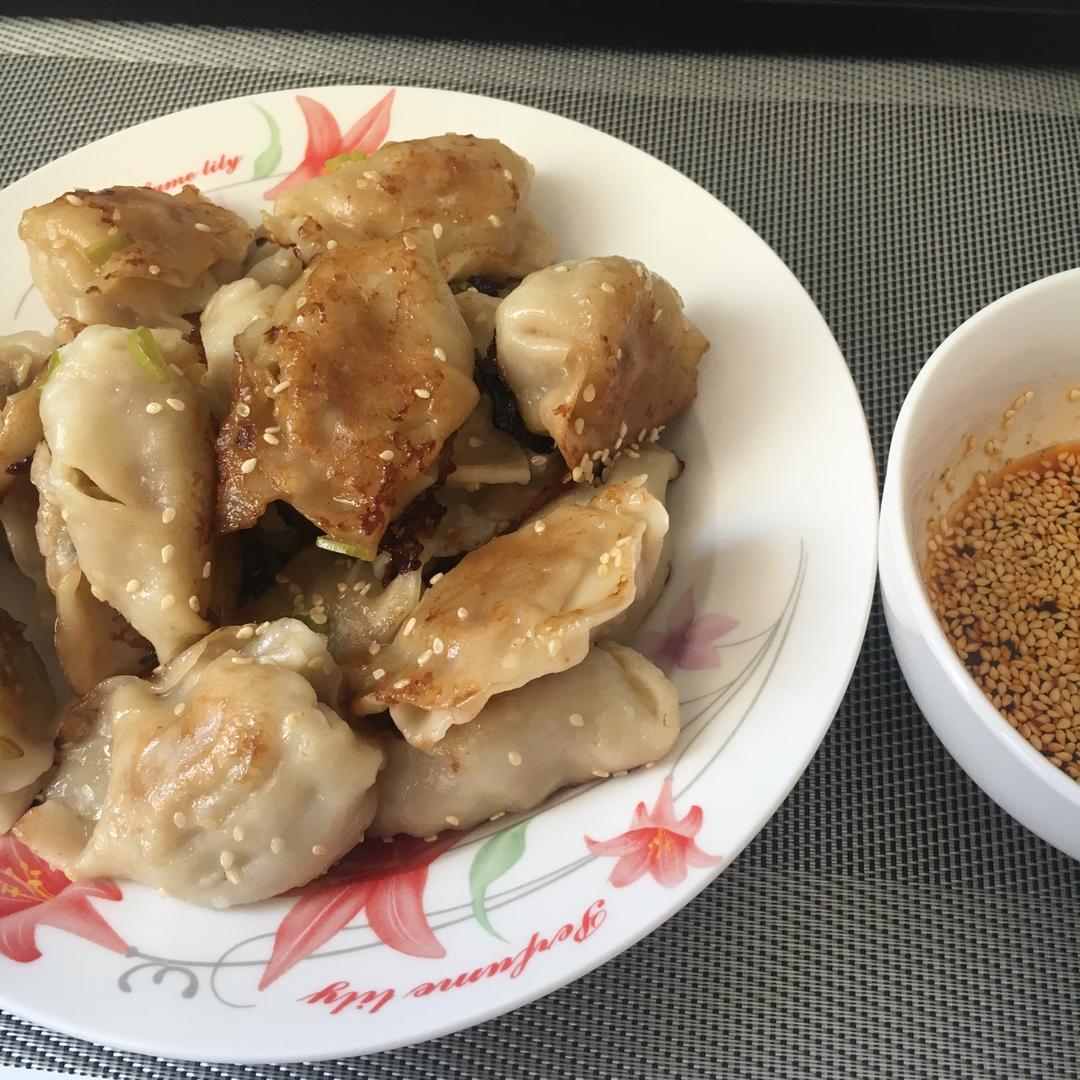 我是一份煎饺（生煎速冻饺）