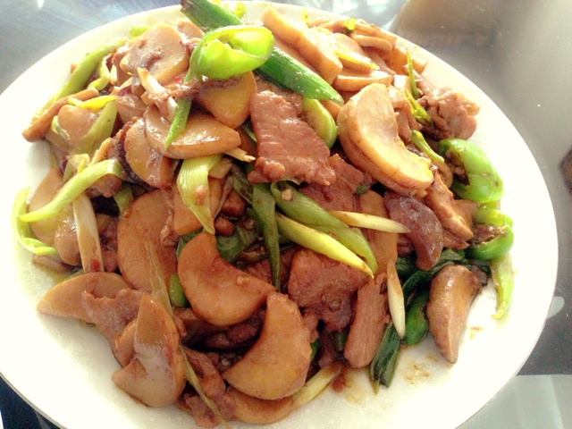 杏鲍菇炒肉丝