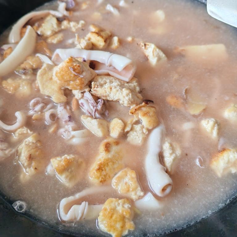 爆好吃的笔管炖豆腐