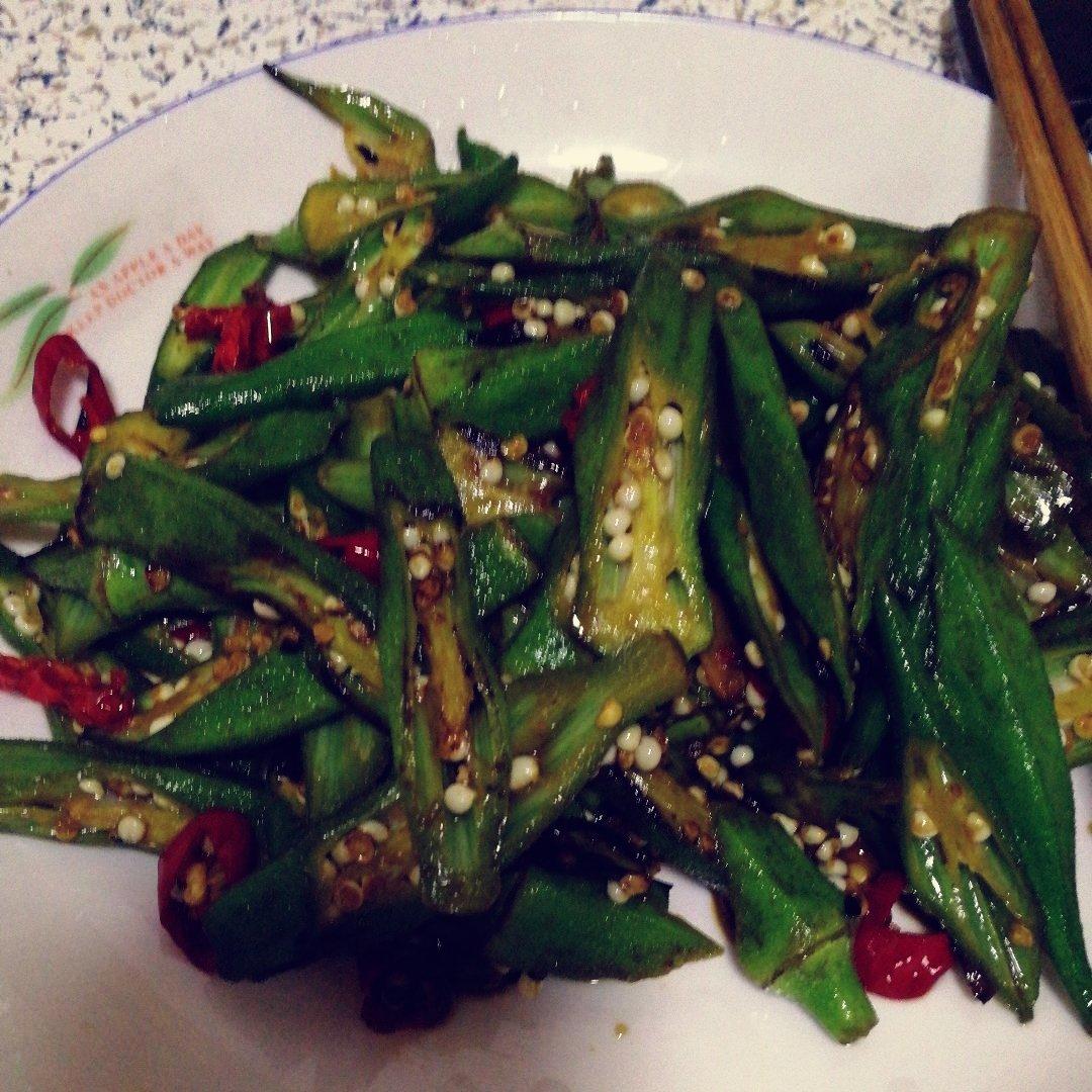 小希麻麻-快手菜辣炒秋葵