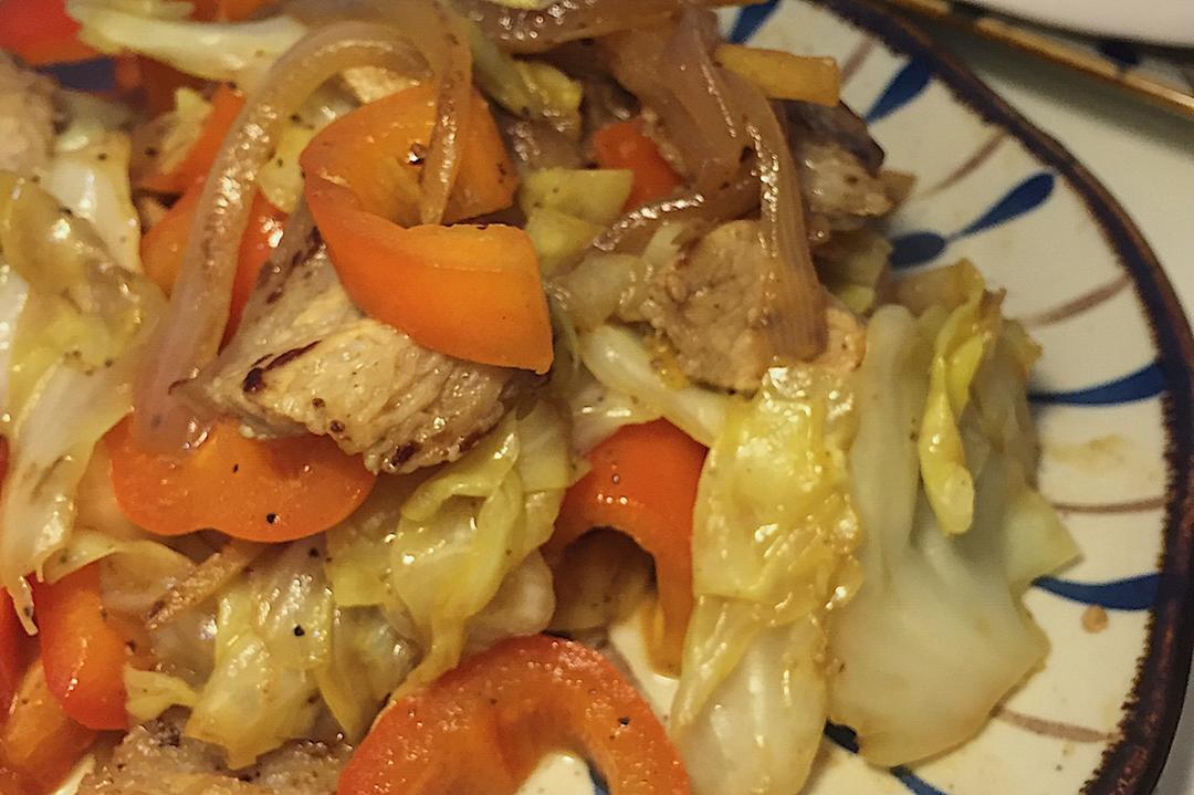 黑胡椒杂蔬炒五花肉