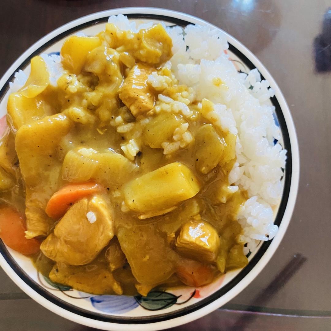 咖喱鸡肉饭