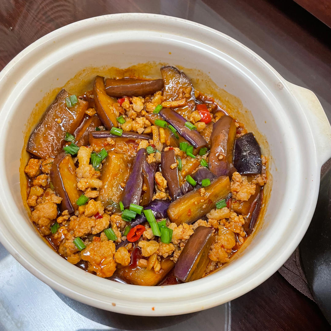 巨简单的家常鱼香茄子煲家常菜首页登录注册作品动态菜单查看全部分类