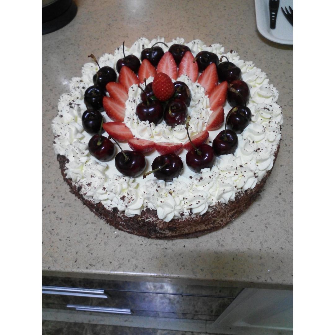 草莓戚风生日蛋糕