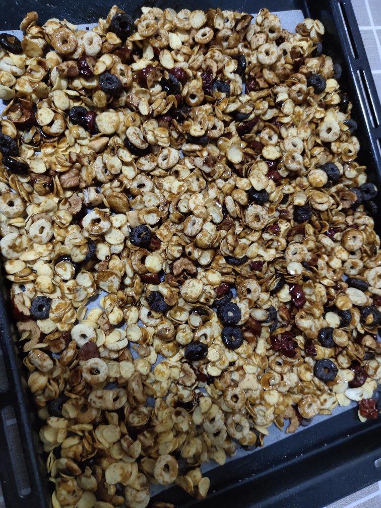 香脆枫糖浆烤干果燕麦麦片