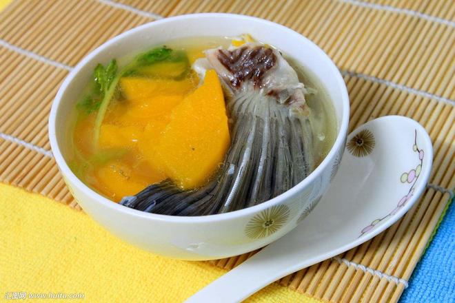 胃炎食谱：木瓜鲩鱼尾汤，秋季喝它解腹胀，暖胃养身的做法