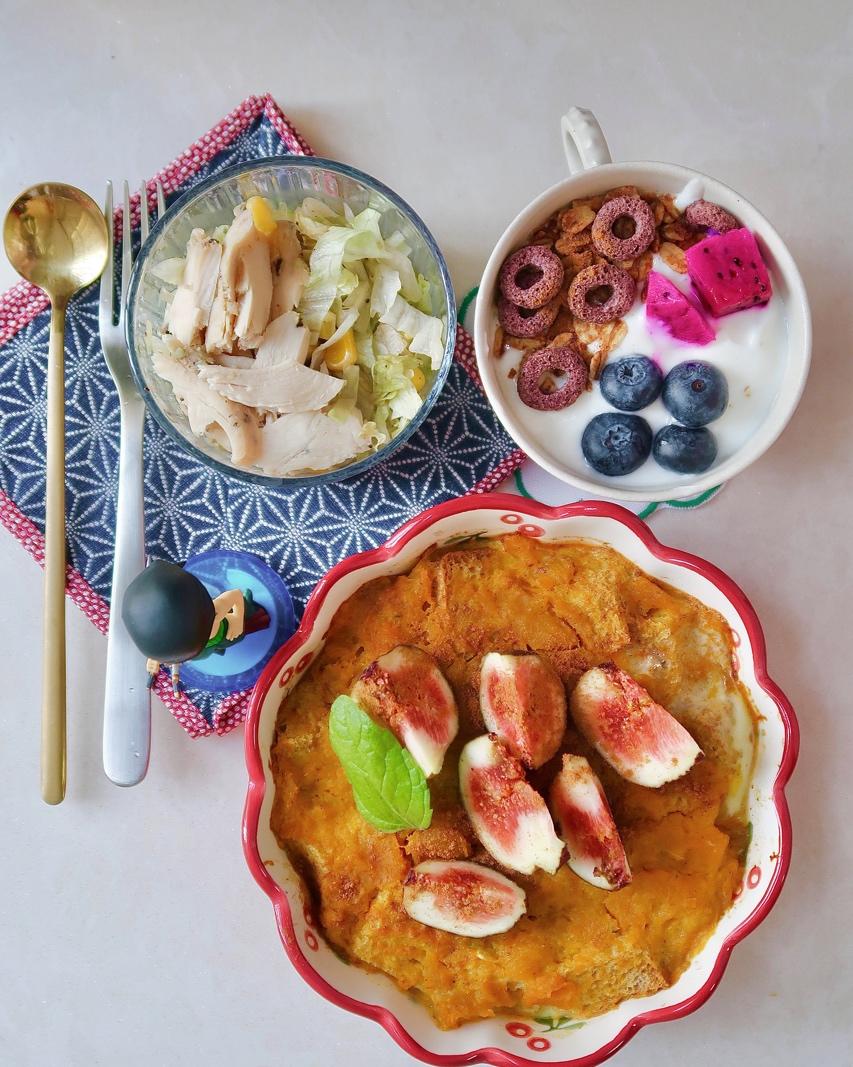 肉桂南瓜烤面包布丁