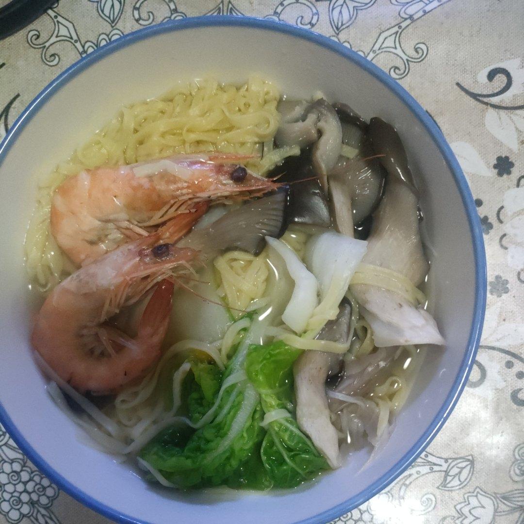 【传统手工竹升面】鸡蛋碱水面（自制面条）