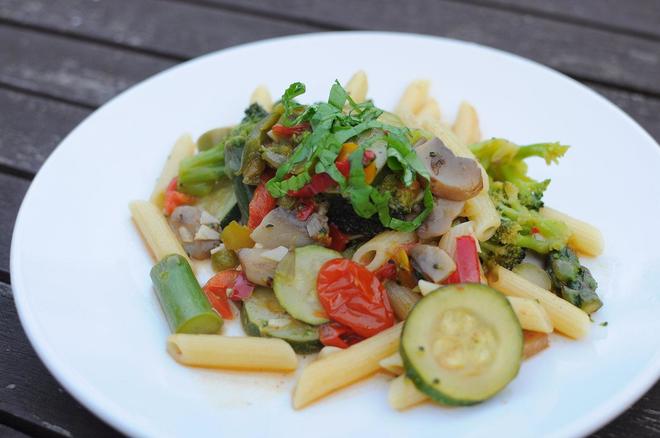 春季杂蔬意大利面 spring veggie pasta的做法