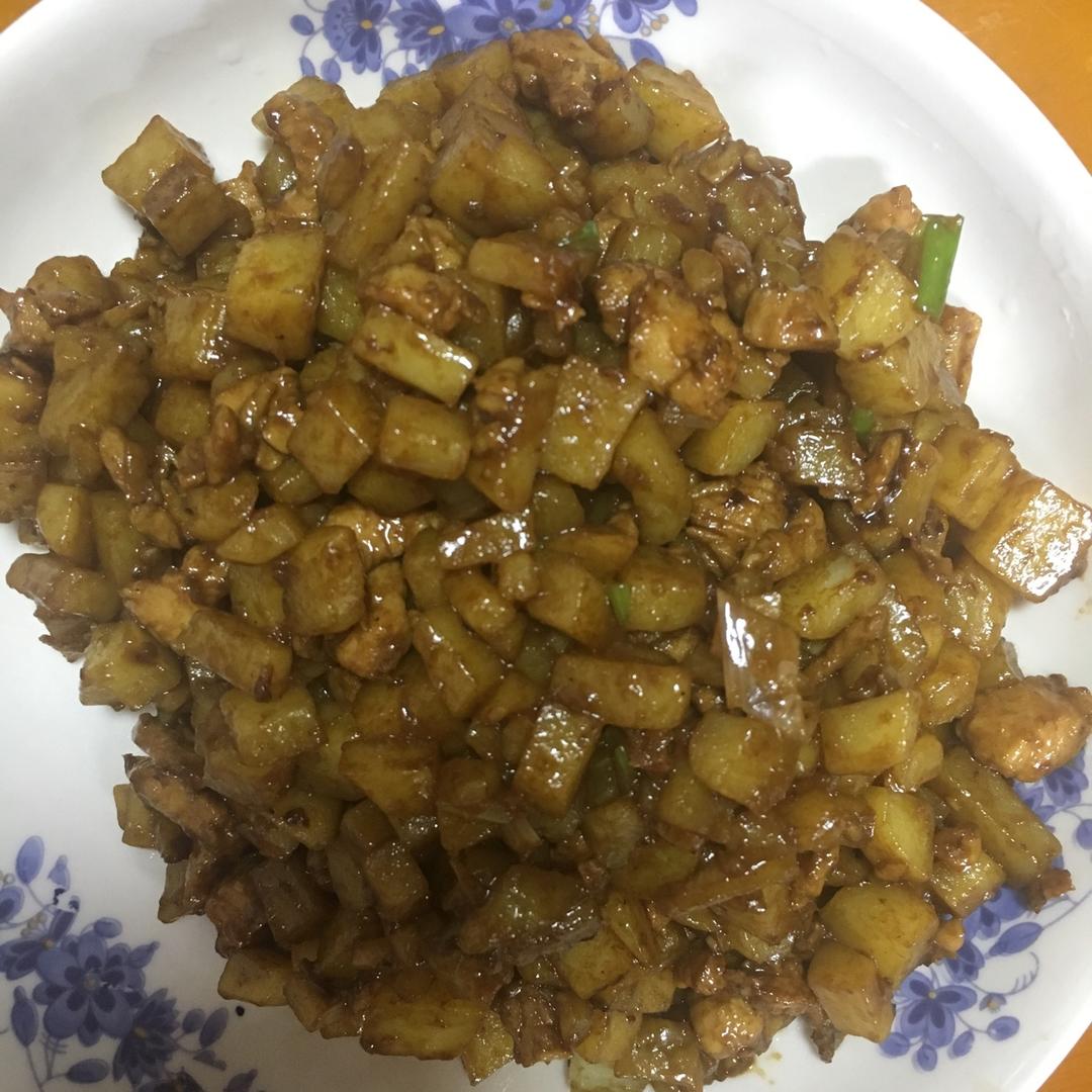 一道怎么做都好吃的干煎土豆鸡丁（红烧，咖喱，椒盐，孜然）