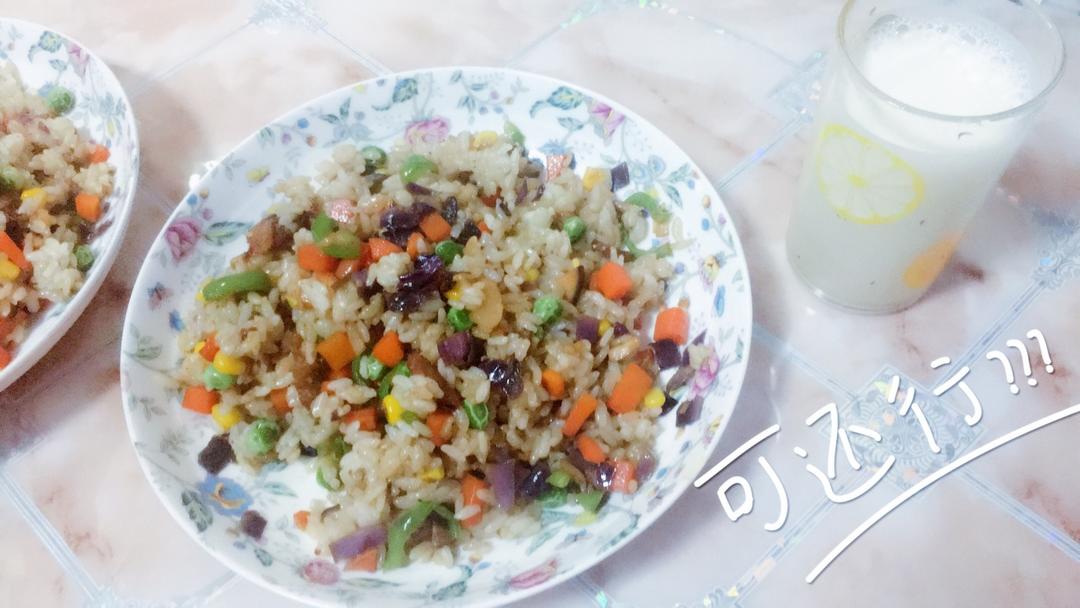 香菇腊肠藜麦饭