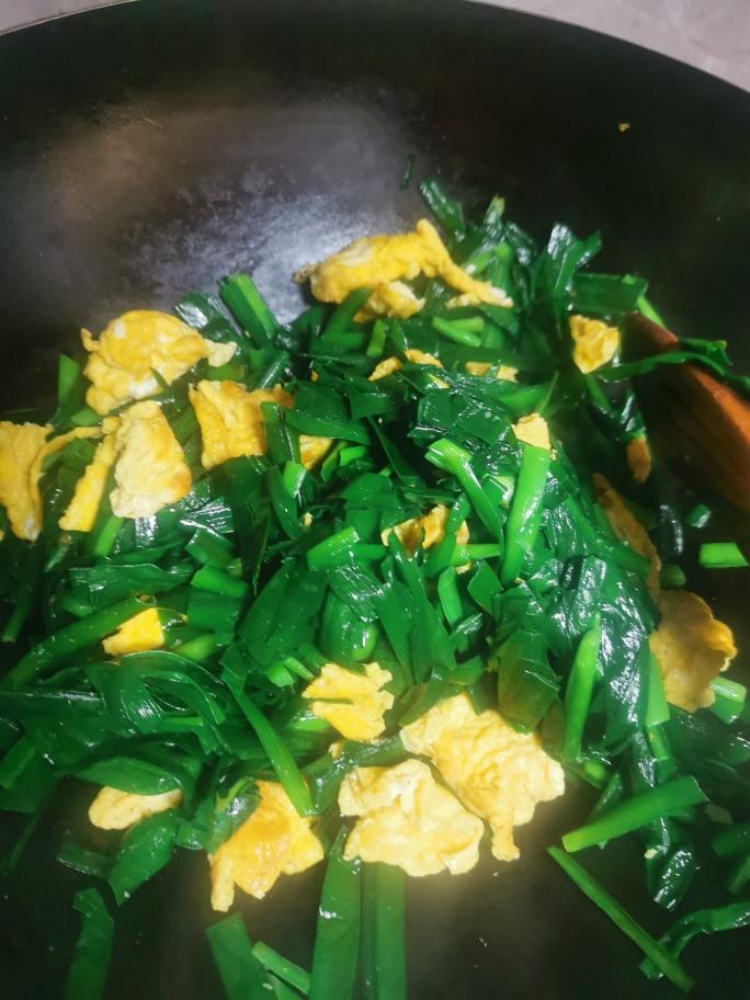 韭菜炒鸡蛋的做法