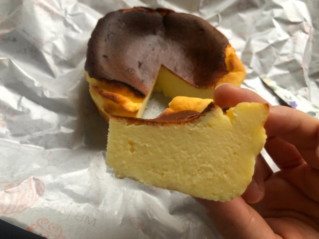 巴斯克烧焦乳酪蛋糕