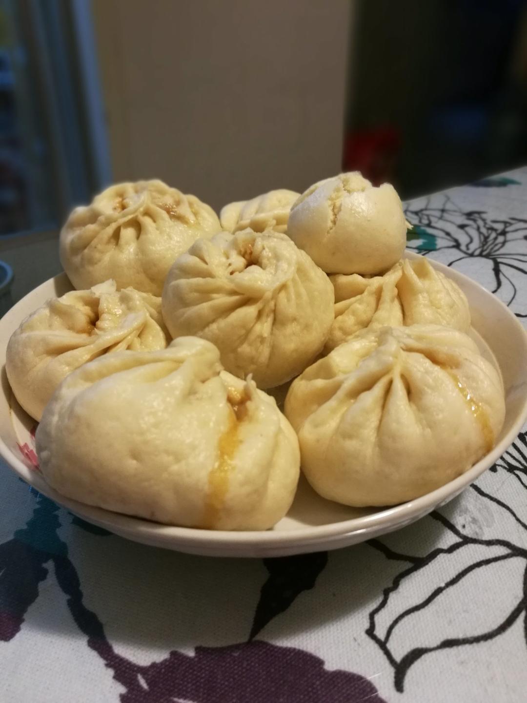 手把手教你捏出漂亮的包子褶（ 附小视频）