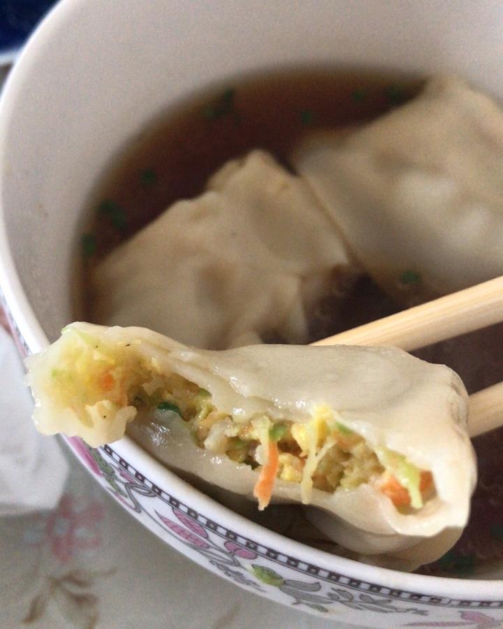 西葫芦鸡蛋虾仁三鲜饺子