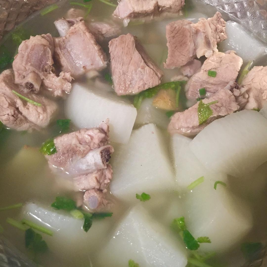 alba晗曦做的清炖排骨汤